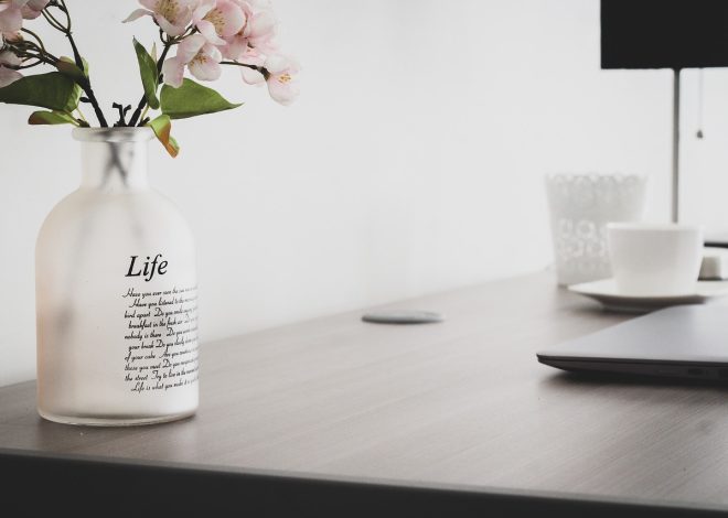 10 Essential Tips for a Stunning Home Office Makeover